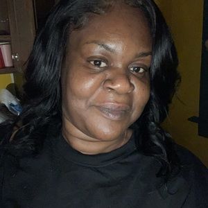 Meet your Posher, Aisha